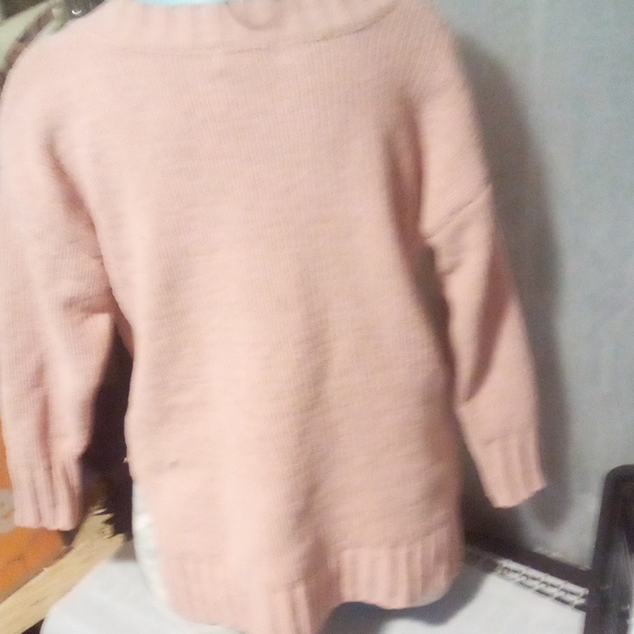 Attar'd State women's sweater - Picture 3 of 6